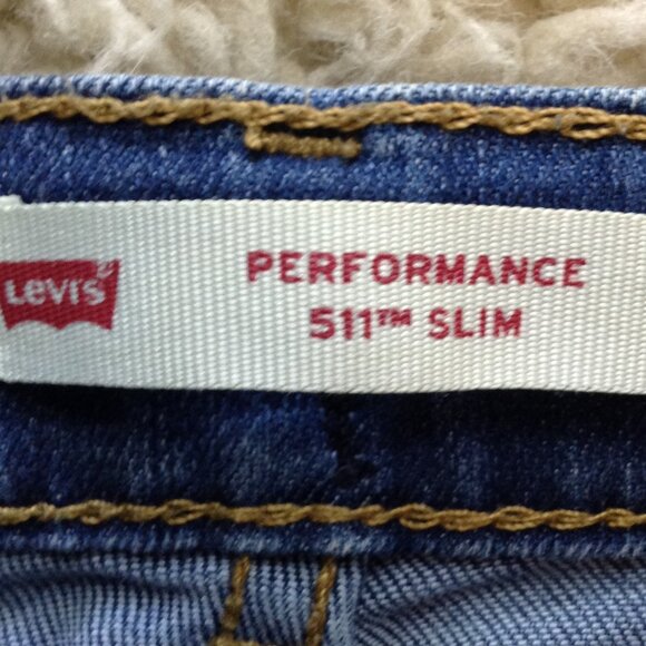 Levi's Jeans 3T Toddlers, 511 Slim Fit; Performance, Rugged, Durable Quality - Picture 4 of 6